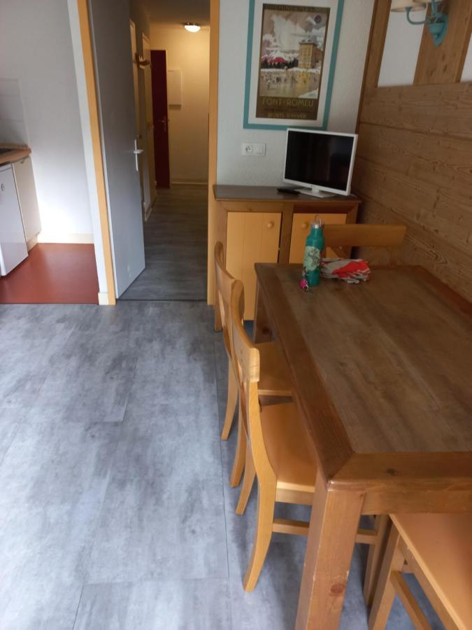 Studio Cabine 4 Places Le Pedrou Font-Romeu-Odeillo-Via Eksteriør billede